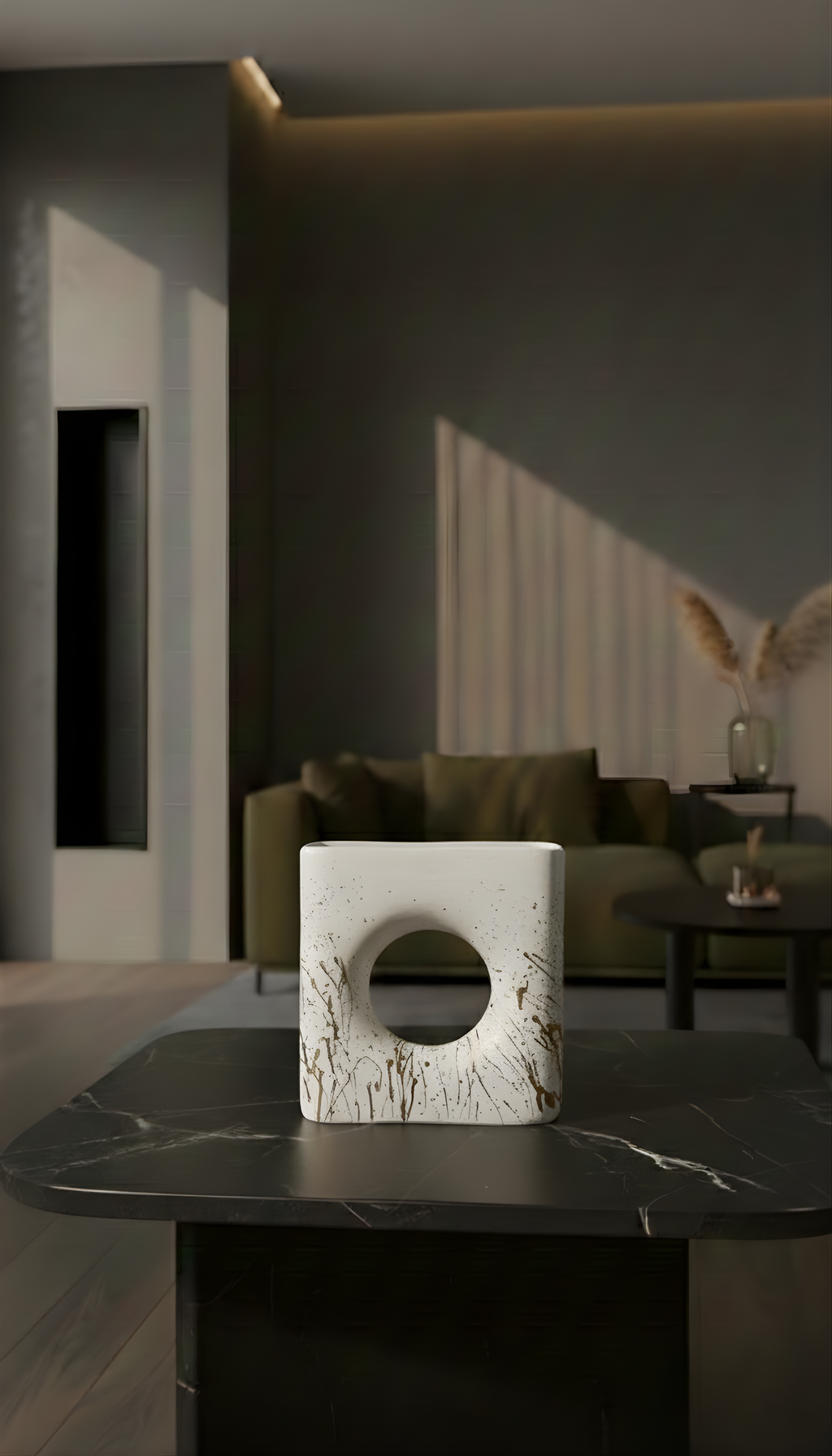 Ivory Gild Halo Vase