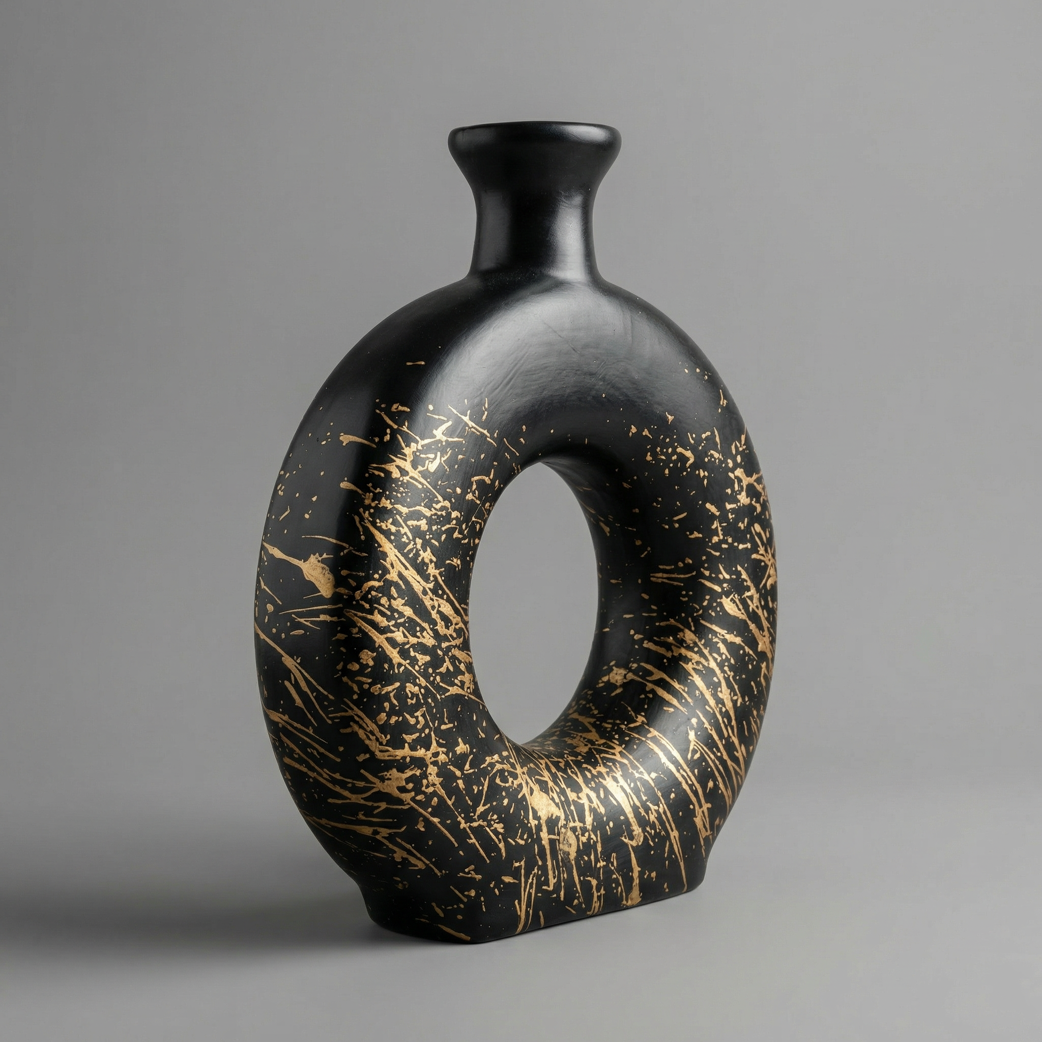 Obsidian Gild Orbit Vase