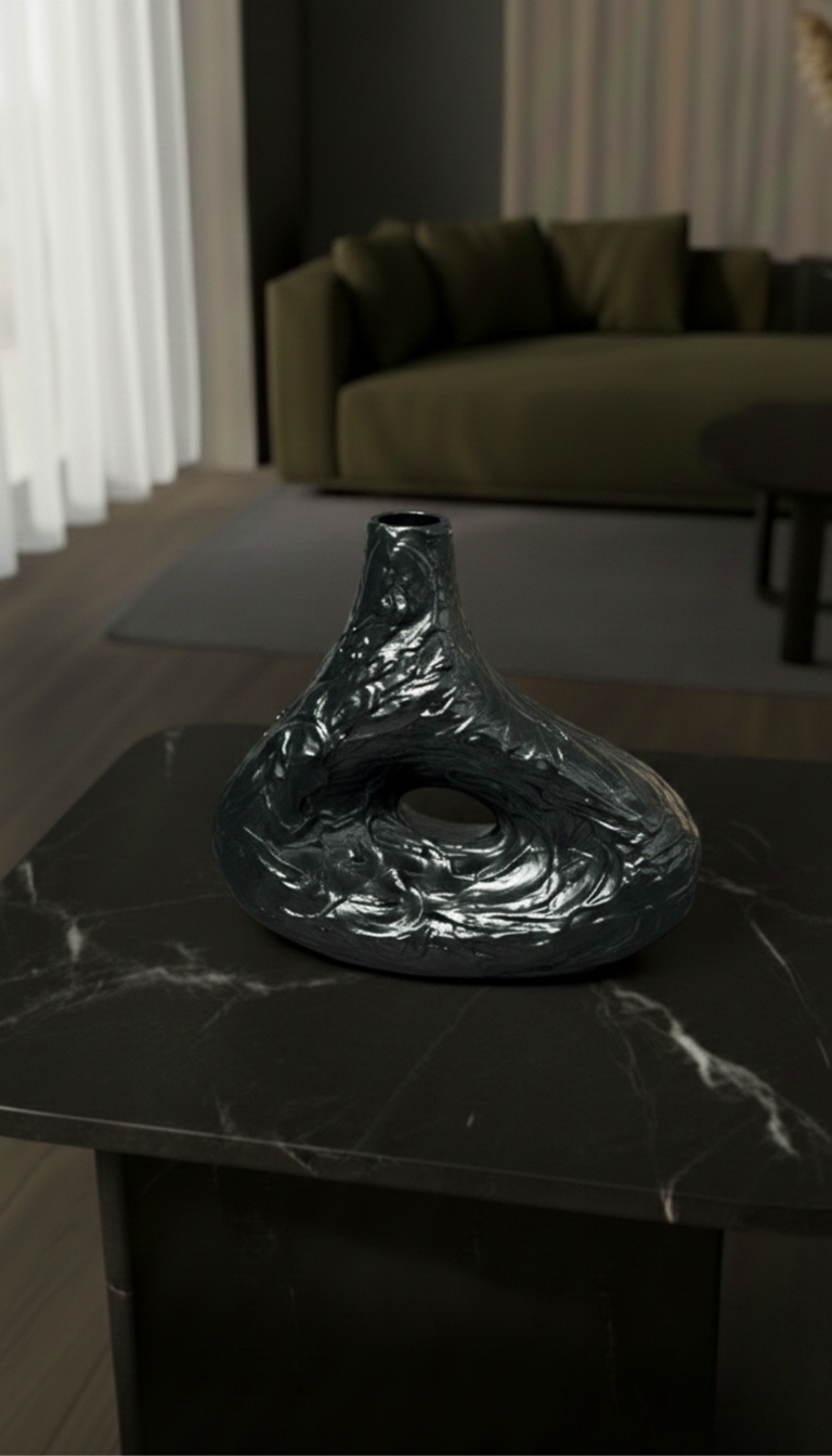 Noir Void Vase